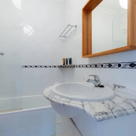Roja Pe - Elegante Apartamento T2 Com Ac Perto Do Pine Cliffs Albufeira Exterior photo
