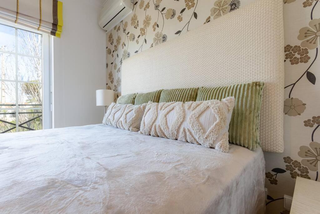 Roja Pe - Elegante T2 Com Ac Perto Do Pine Cliffs *