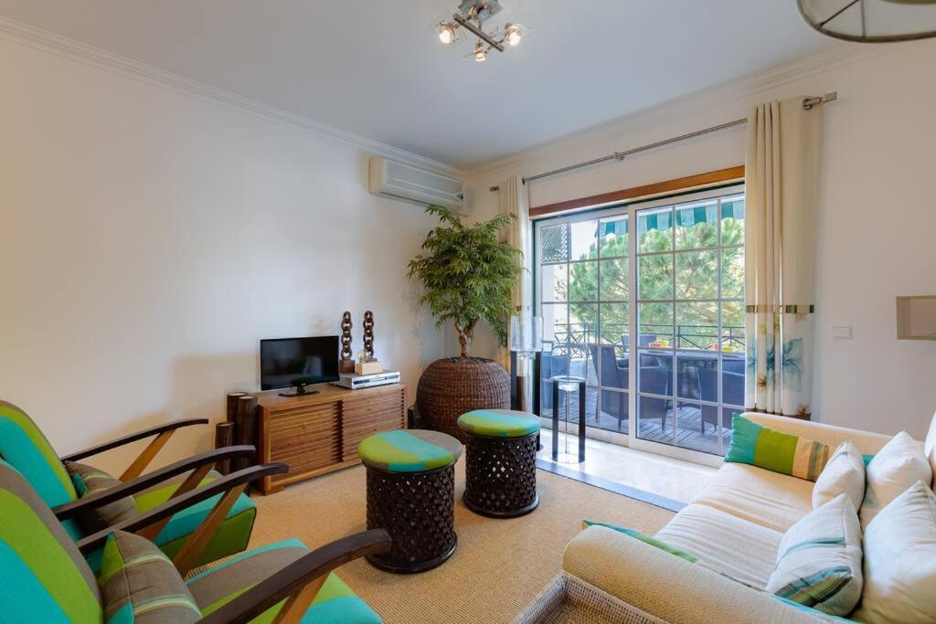 Roja Pe - Elegante T2 Com Ac Perto Do Pine Cliffs * Albufeira